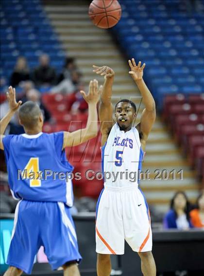 Thumbnail 1 in St. Joseph Notre Dame vs. St. Bernard (CIF State D5 Final) photogallery.