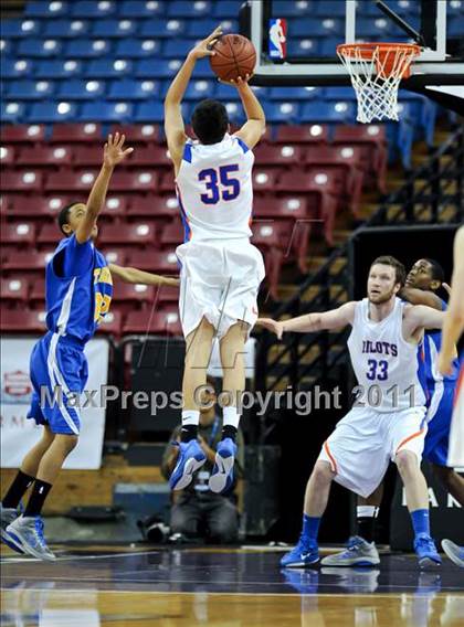 Thumbnail 3 in St. Joseph Notre Dame vs. St. Bernard (CIF State D5 Final) photogallery.