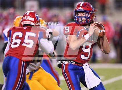 Thumbnail 2 in Clyde vs. Licking Valley (OHSAA D4 Final)  photogallery.