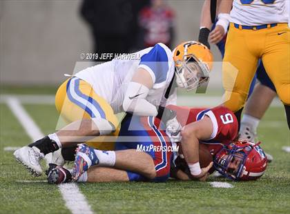 Thumbnail 1 in Clyde vs. Licking Valley (OHSAA D4 Final)  photogallery.