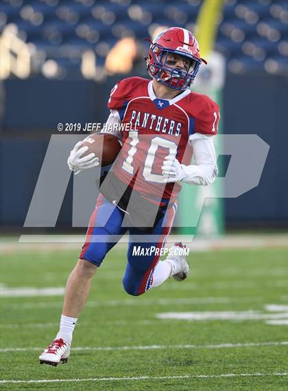 Thumbnail 3 in Clyde vs. Licking Valley (OHSAA D4 Final)  photogallery.