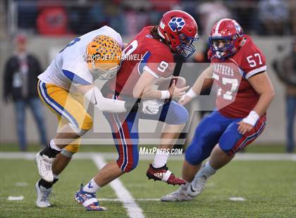 Thumbnail 3 in Clyde vs. Licking Valley (OHSAA D4 Final)  photogallery.