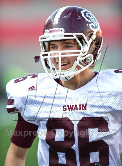 Thumbnail 2 in Swain County vs. Southwest Onslow (NCHSAA 1AA Final)  photogallery.