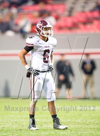 Thumbnail 3 in Swain County vs. Southwest Onslow (NCHSAA 1AA Final)  photogallery.