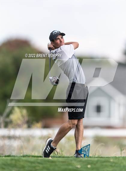 Thumbnail 2 in CHSAA 4A State Championship - Day 2 photogallery.