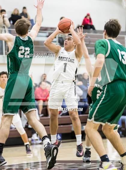 Thumbnail 3 in Palo Alto v Santa Cruz (Joe Schram Holiday Tournament) photogallery.