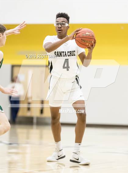 Thumbnail 1 in Palo Alto v Santa Cruz (Joe Schram Holiday Tournament) photogallery.