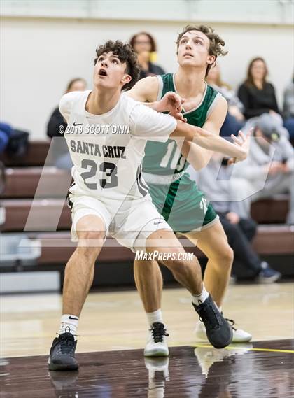 Thumbnail 2 in Palo Alto v Santa Cruz (Joe Schram Holiday Tournament) photogallery.