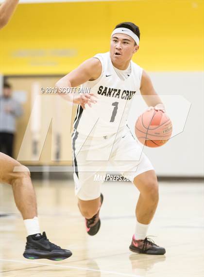 Thumbnail 1 in Palo Alto v Santa Cruz (Joe Schram Holiday Tournament) photogallery.