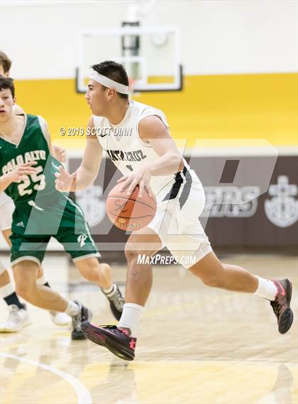 Thumbnail 3 in Palo Alto v Santa Cruz (Joe Schram Holiday Tournament) photogallery.