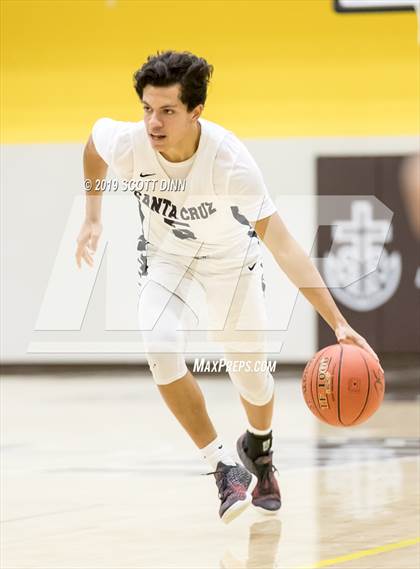 Thumbnail 2 in Palo Alto v Santa Cruz (Joe Schram Holiday Tournament) photogallery.