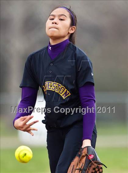 Thumbnail 1 in Ball vs Foster (First Capitol Classic) photogallery.