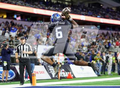 Thumbnail 2 in Westlake @ North Crowley (UIL 6A Division I Football Final) photogallery.