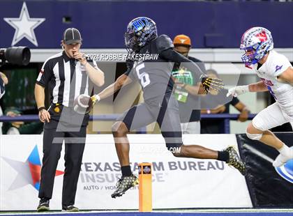 Thumbnail 2 in Westlake @ North Crowley (UIL 6A Division I Football Final) photogallery.