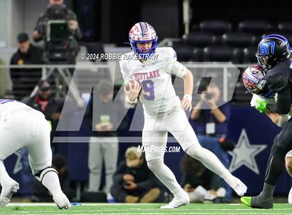 Thumbnail 3 in Westlake @ North Crowley (UIL 6A Division I Football Final) photogallery.