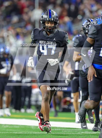 Thumbnail 1 in Westlake @ North Crowley (UIL 6A Division I Football Final) photogallery.