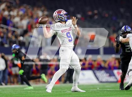 Thumbnail 1 in Westlake @ North Crowley (UIL 6A Division I Football Final) photogallery.