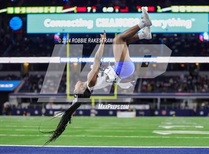 Thumbnail 2 in Westlake @ North Crowley (UIL 6A Division I Football Final) photogallery.