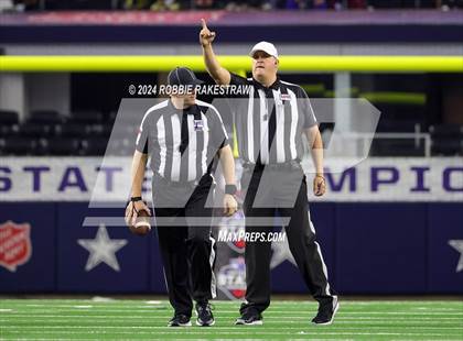 Thumbnail 1 in Westlake @ North Crowley (UIL 6A Division I Football Final) photogallery.