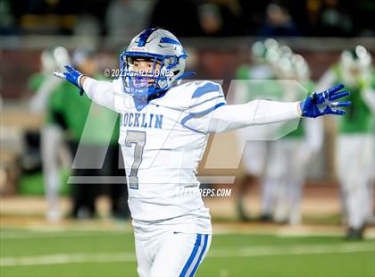 Thumbnail 1 in Rocklin vs. St. Mary's (D2 CIF SJS Final) photogallery.