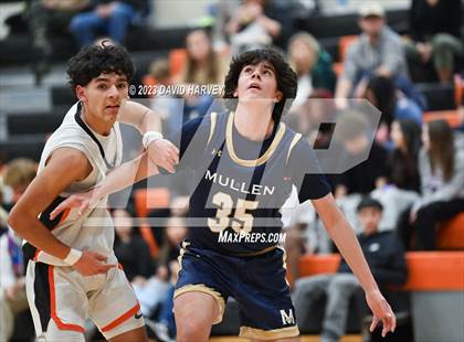 Thumbnail 1 in Mullen vs Lakewood photogallery.