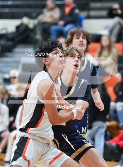 Thumbnail 1 in Mullen vs Lakewood photogallery.