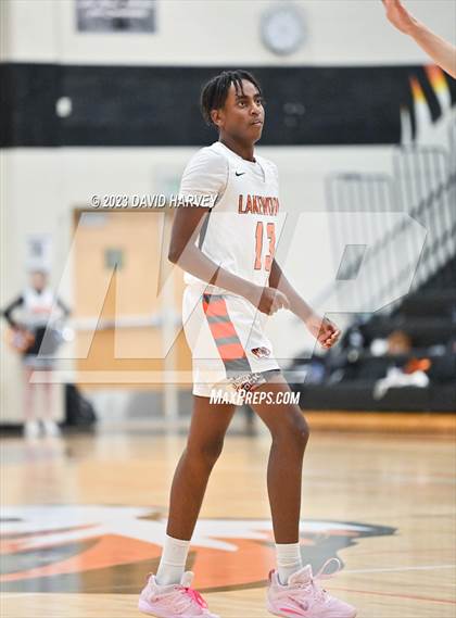 Thumbnail 2 in Mullen vs Lakewood photogallery.