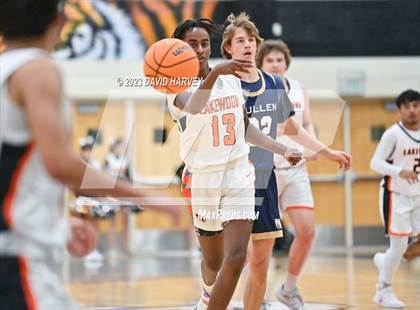 Thumbnail 2 in Mullen vs Lakewood photogallery.