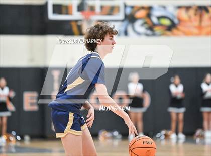 Thumbnail 3 in Mullen vs Lakewood photogallery.