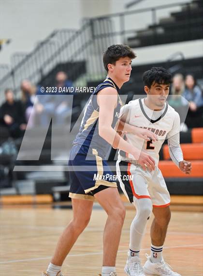 Thumbnail 3 in Mullen vs Lakewood photogallery.