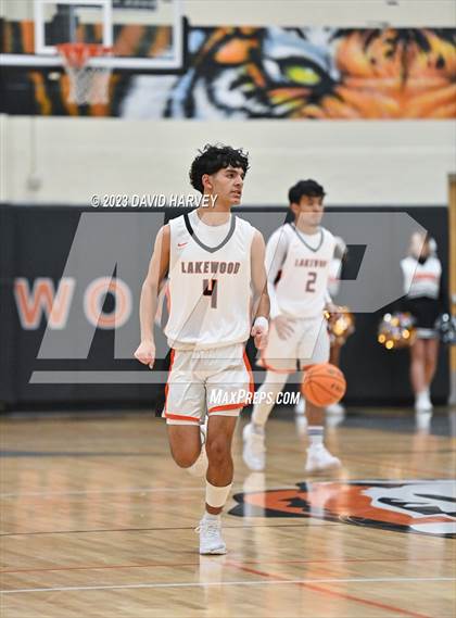 Thumbnail 1 in Mullen vs Lakewood photogallery.