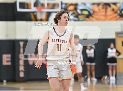 Thumbnail 2 in Mullen vs Lakewood photogallery.
