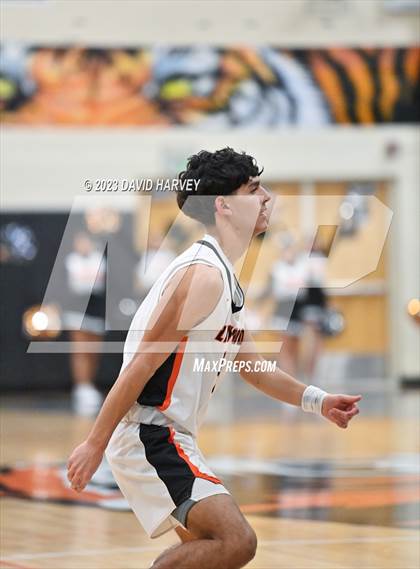 Thumbnail 2 in Mullen vs Lakewood photogallery.