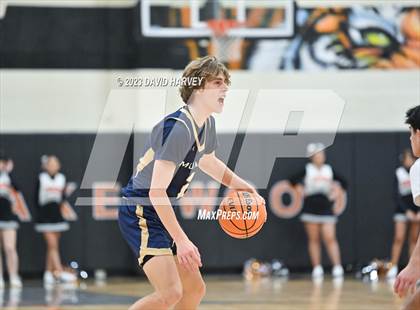 Thumbnail 2 in Mullen vs Lakewood photogallery.