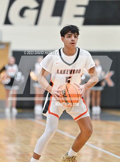 Thumbnail 2 in Mullen vs Lakewood photogallery.
