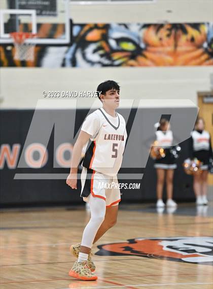 Thumbnail 3 in Mullen vs Lakewood photogallery.