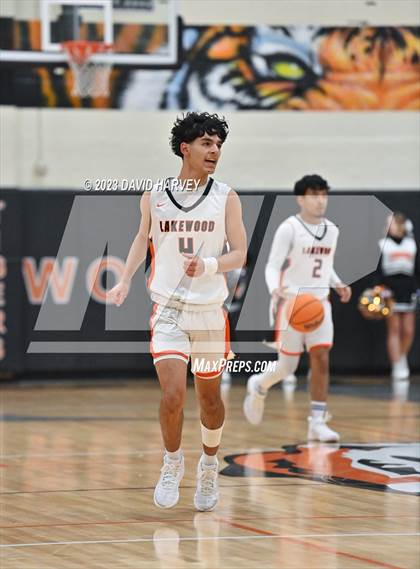 Thumbnail 2 in Mullen vs Lakewood photogallery.