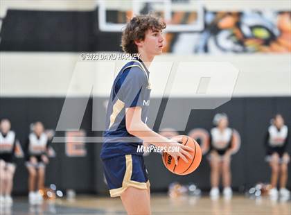 Thumbnail 1 in Mullen vs Lakewood photogallery.