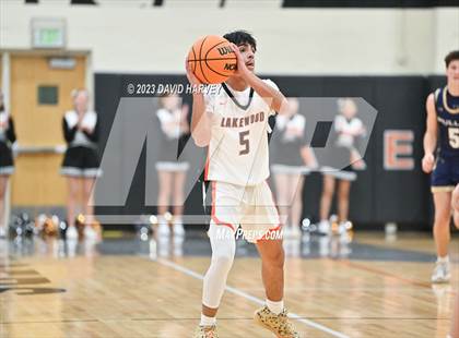 Thumbnail 1 in Mullen vs Lakewood photogallery.