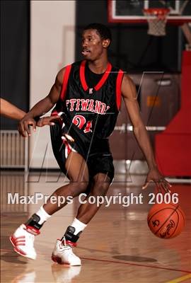 Thumbnail 2 in Etiwanda vs. El Camino (SD Winter Showcase) photogallery.
