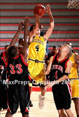 Thumbnail 2 in Etiwanda vs. El Camino (SD Winter Showcase) photogallery.