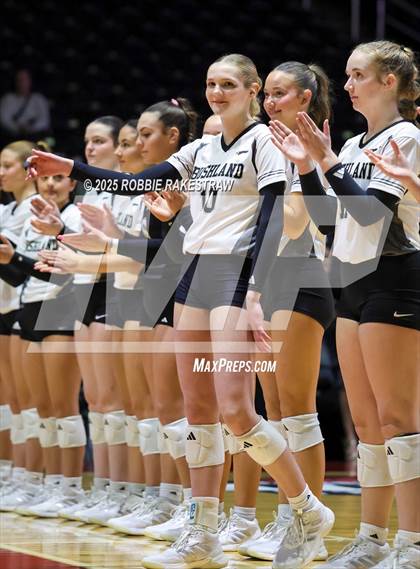 Thumbnail 3 in Bushland vs. Goliad (UIL 3A D1 Volleyball Final) photogallery.