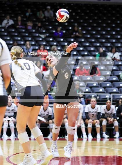 Thumbnail 2 in Bushland vs. Goliad (UIL 3A D1 Volleyball Final) photogallery.