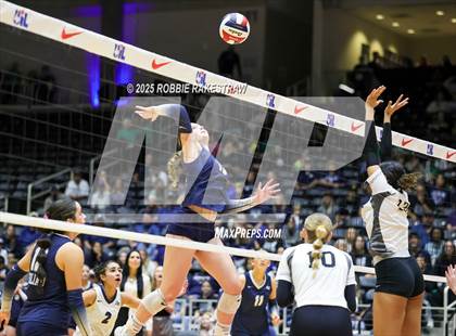 Thumbnail 3 in Bushland vs. Goliad (UIL 3A D1 Volleyball Final) photogallery.
