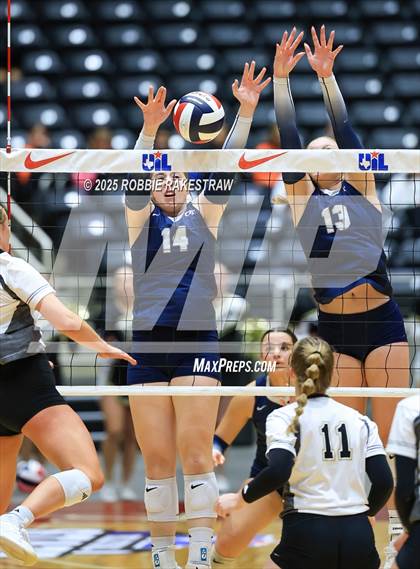 Thumbnail 3 in Bushland vs. Goliad (UIL 3A D1 Volleyball Final) photogallery.