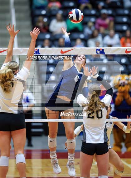 Thumbnail 3 in Bushland vs. Goliad (UIL 3A D1 Volleyball Final) photogallery.