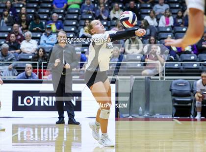 Thumbnail 3 in Bushland vs. Goliad (UIL 3A D1 Volleyball Final) photogallery.
