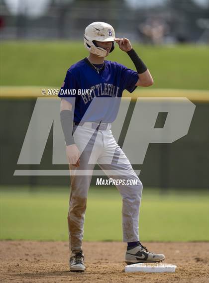 Thumbnail 1 in Battlefield vs. Gainesville (VHSL Class 6 State Final) photogallery.