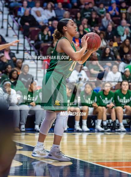 Thumbnail 2 in Norwalk vs. New London (CIAC Class LL Final) photogallery.
