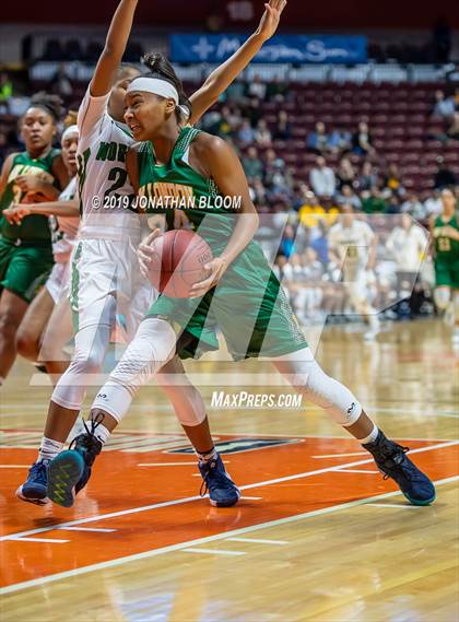 Thumbnail 2 in Norwalk vs. New London (CIAC Class LL Final) photogallery.